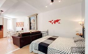 Navona Open Space Apartments
